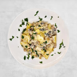 CHICKEN &  MUSHROOMS PASTA